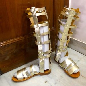 Gladiator flats